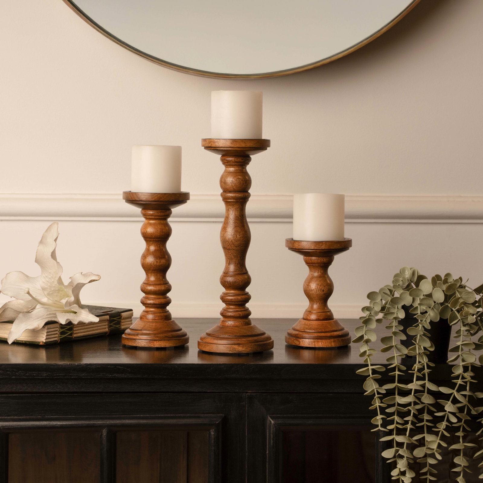Artisans Tales home décor — frame 1