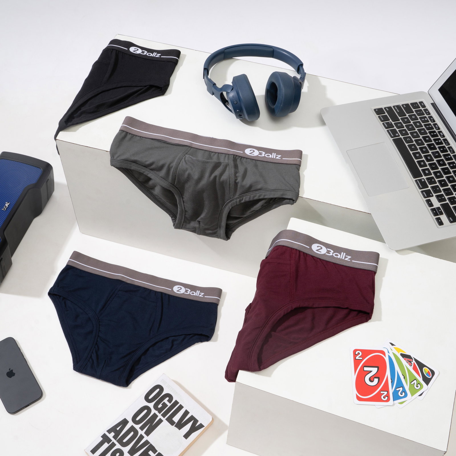 2ballz flatlay 8