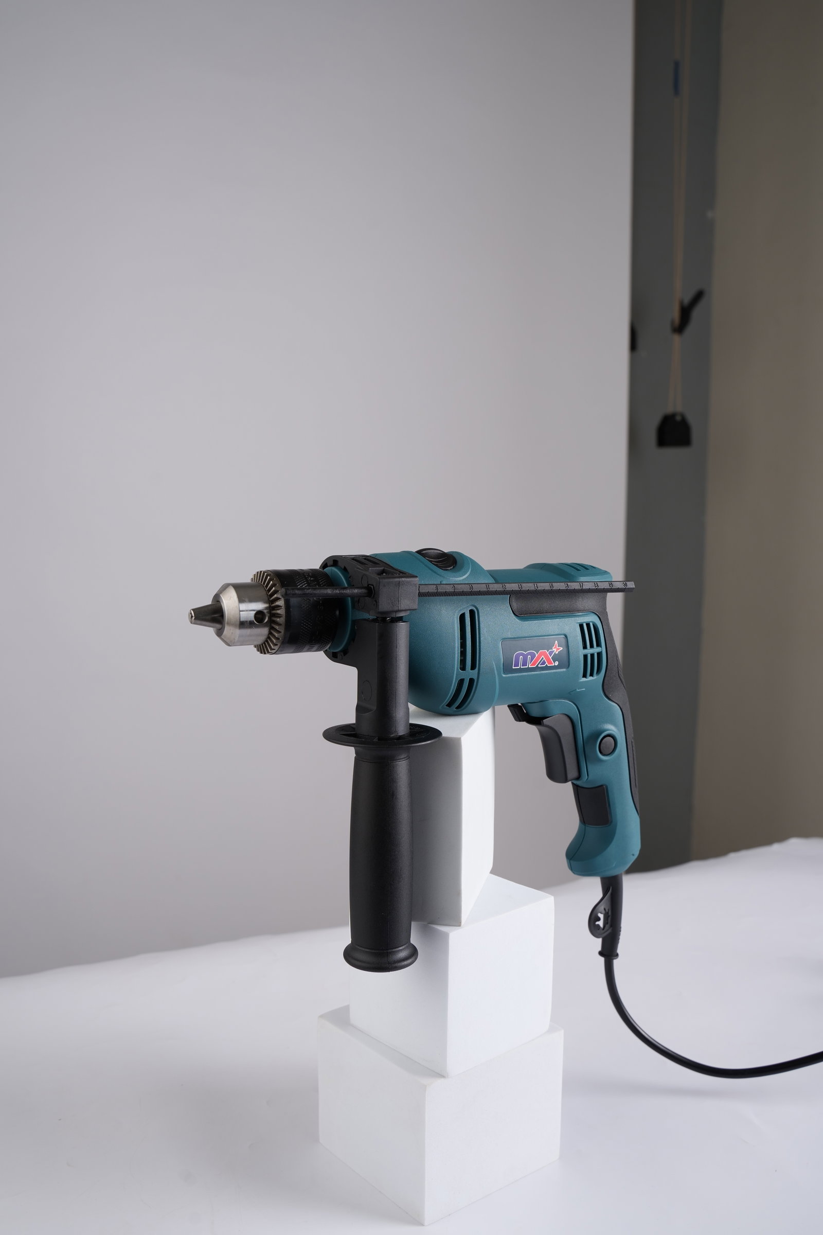 MAX Industrial Tools retouching study 1 before